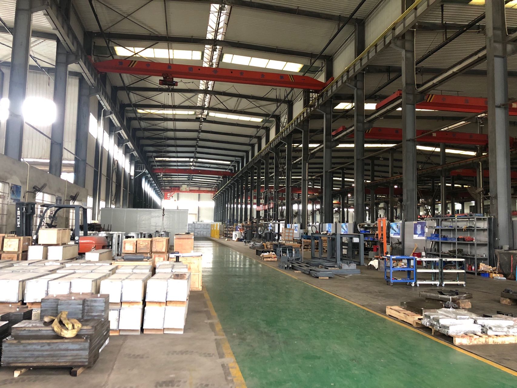 2018年1月，自建工廠投入使用，開(kāi)始組建生產(chǎn)團(tuán)隊(duì)